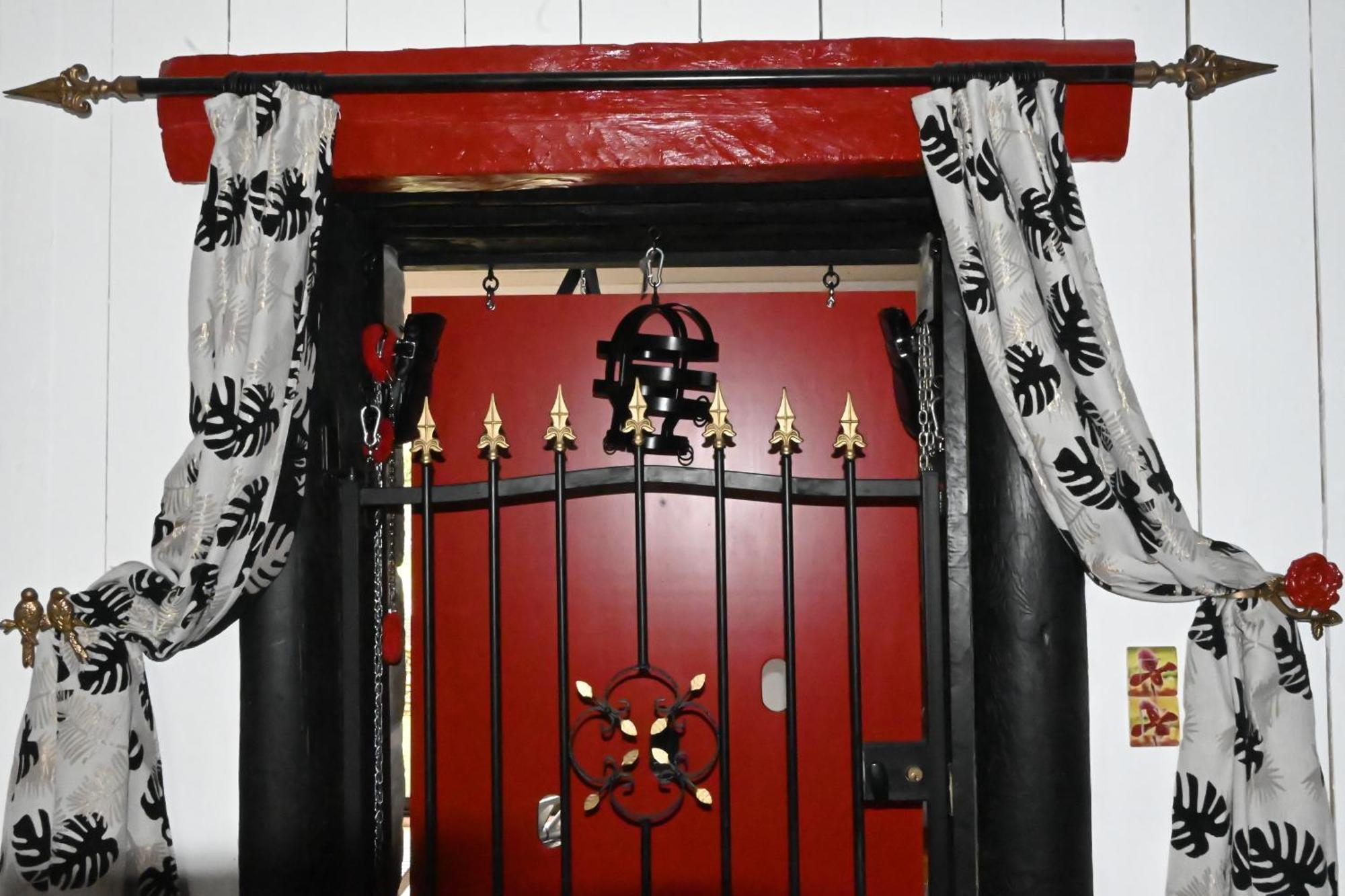 Love Room Donjon Dol In Love Bdsm 돌드브레테인 외부 사진